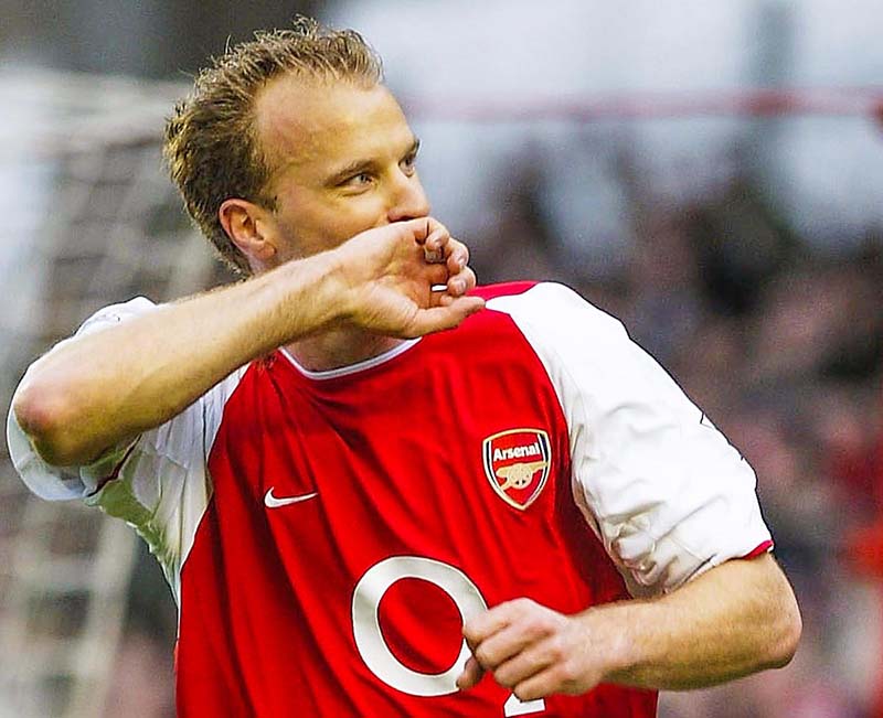 Huyền thoại Dennis Bergkamp Huyền thoại Dennis Bergkamp
