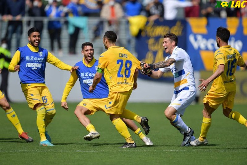 Frosinone sẽ đối đầu với Monza trên sân nhà