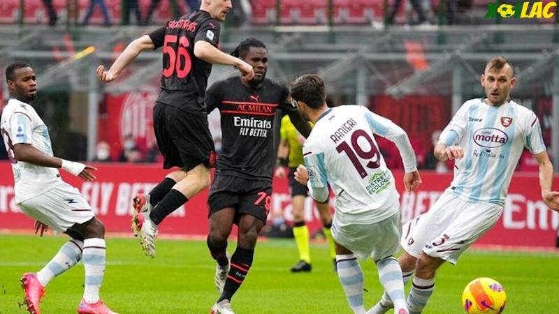 AC Milan sẽ đối đầu với Salernitana trên sân nhà