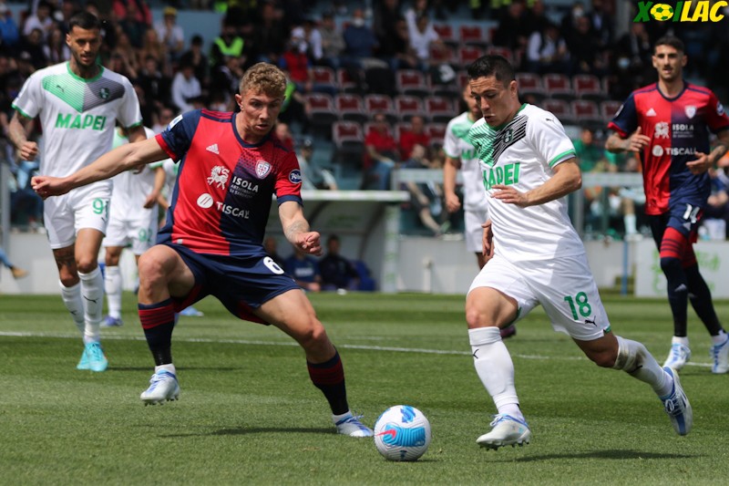 Sassuolo đối đầu với Cagliari Sassuolo đối đầu với Cagliari