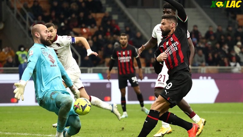 Torino đối đầu với AC Milan Torino đối đầu với AC Milan