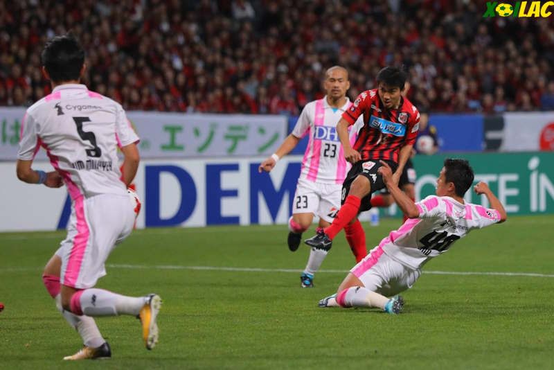 Kyoto Sanga đối đầu với Consadole Sapporo tại vòng 18 J-League Kyoto Sanga đối đầu với Consadole Sapporo tại vòng 18 J-League