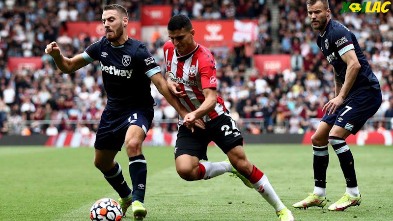 Southampton sẽ tiếp đón West Ham trên sân nhà tại vòng 17 Ngoại Hạng Anh Southampton sẽ tiếp đón West Ham trên sân nhà tại vòng 17 Ngoại Hạng Anh